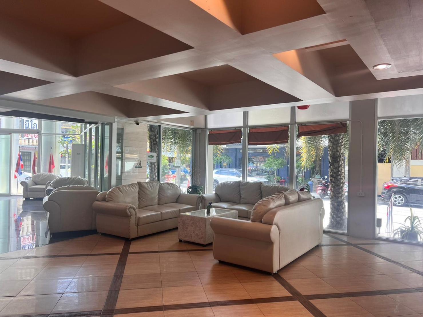 Neo Hatyai Hotel Хатъяй Экстерьер фото
